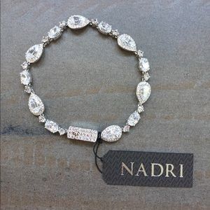NADRI NWT AB16203RCZ Crystal Bracelet